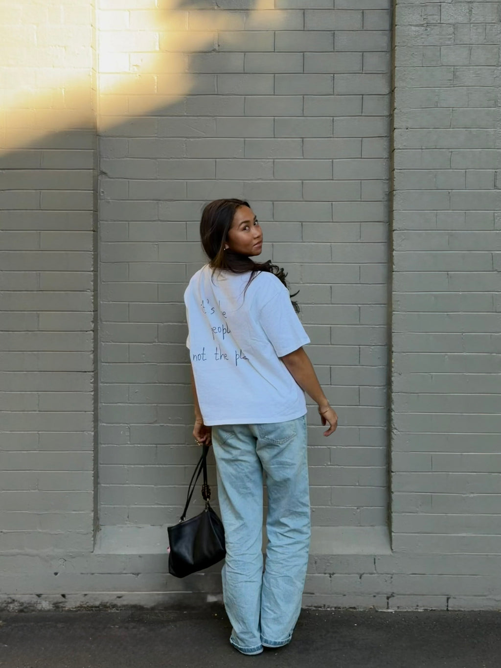 signature tee white